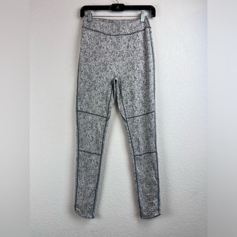 Gymshark Texture Gray Leggings Size Medium